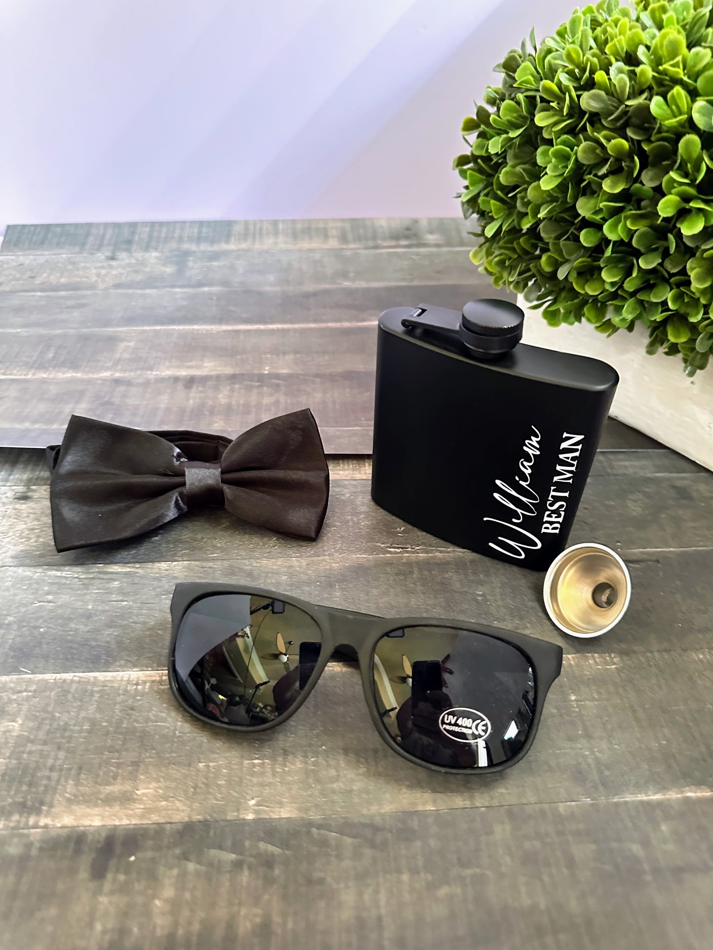 Will you be my groomsman? This personalized proposal box makes the perfect groomsmen gift or best man gift for your big day. GPGB017