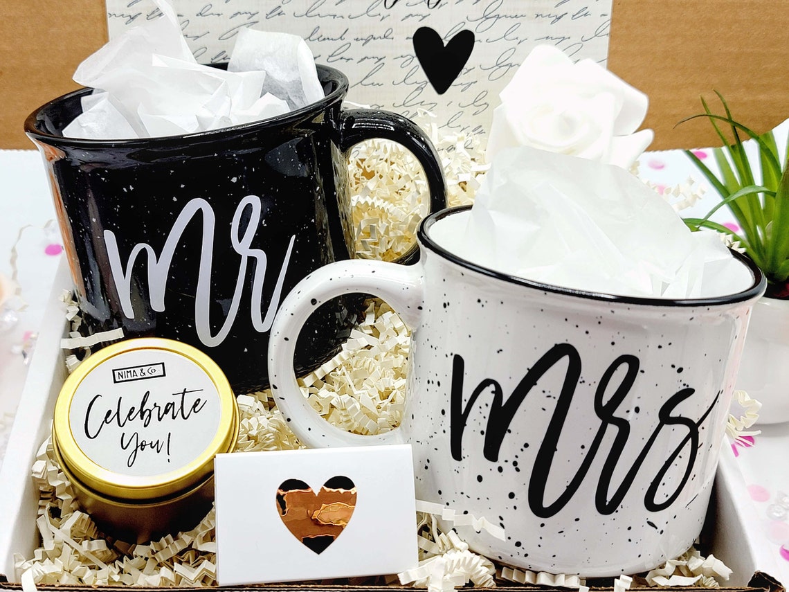 Engagement Gift for Couple, Couples Engagement Gift Box For Bride & Groom, Wedding Gift, Engagement Gift Set Future Mr and Mrs Gift-EGFC001D