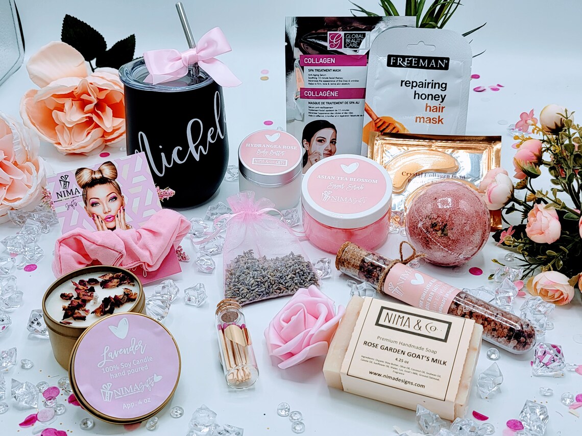 Gift Basket for Women Birthday, Anniversary Gift Box, Best Friend Gift Idea, Mom Gift Box, Personalized Gift Box for Women, Mom Gift-MDGB002