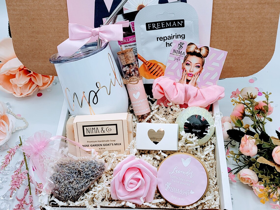 Gift Basket for Women Birthday, Anniversary Gift Box, Best Friend Gift Idea, Mom Gift Box, Personalized Gift Box for Women, Mom Gift-MDGB002