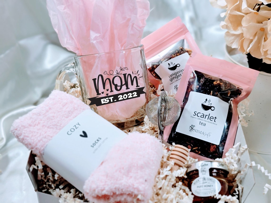 Expecting Mom Gift CONGRATULATIONS Pregnancy Basket, Mom to Be Organic Pregnant Maternity Self Care, All Trimester Pregnancy Bump Gift Box -MTGB12