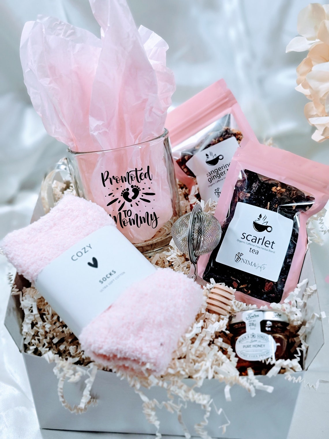 Expecting Mom Gift CONGRATULATIONS Pregnancy Basket, Mom to Be Organic Pregnant Maternity Self Care, All Trimester Pregnancy Bump Gift Box -MTGB12