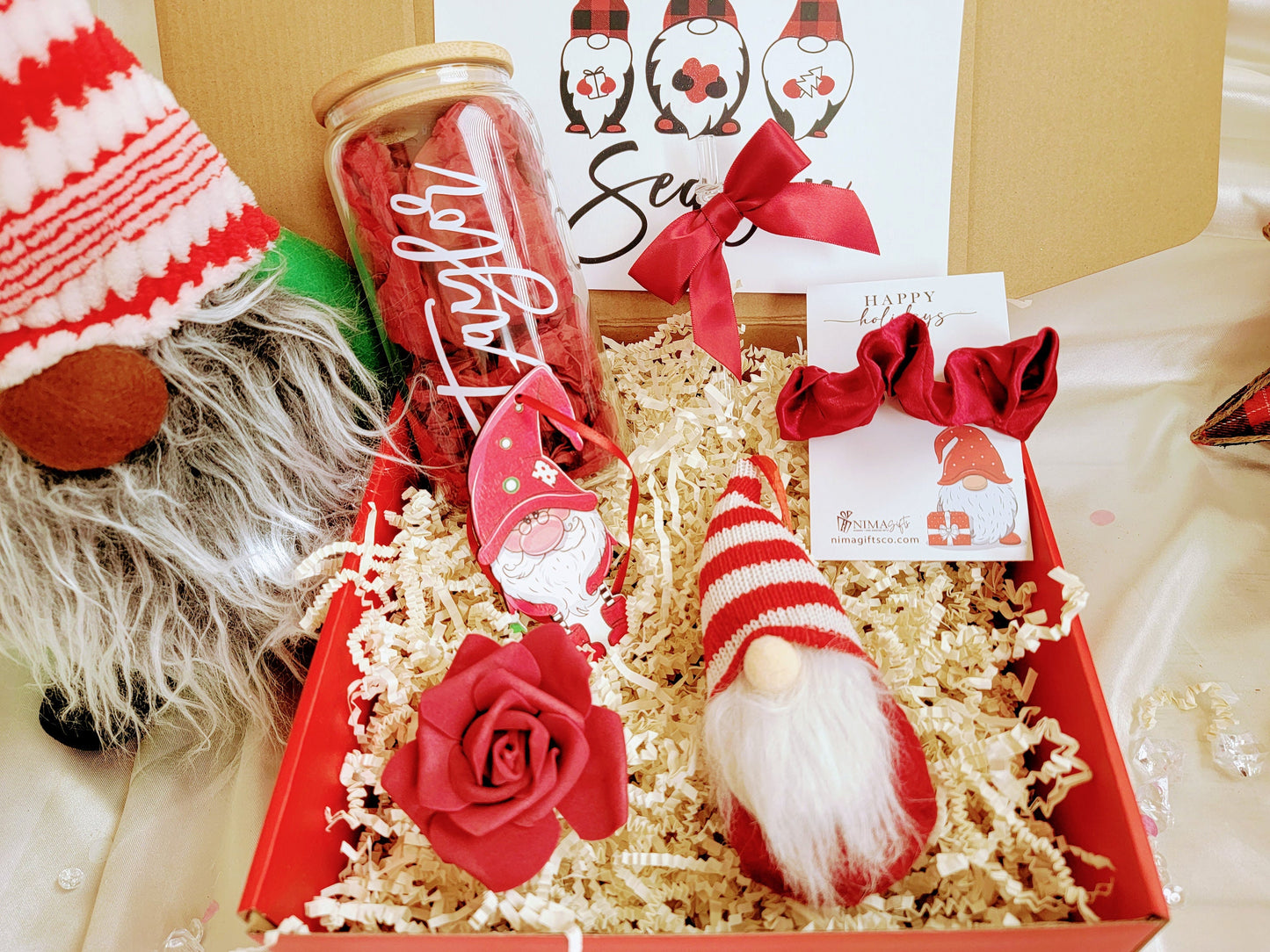 Christmas Gift Box for Women Gift Set for Her, Personalized Christmas Gift Ideas, Christmas Gift Basket + Iced Coffee Glass Tumbler - CGB032