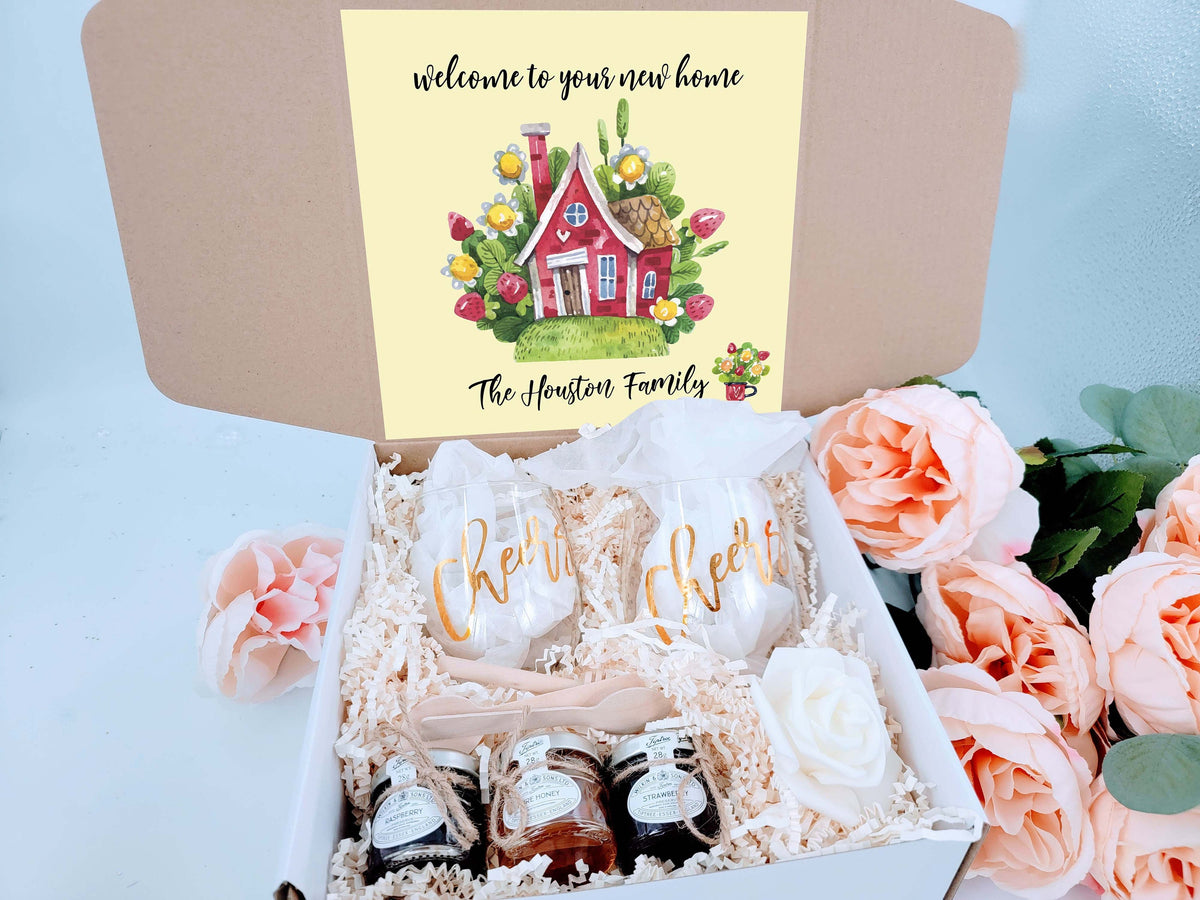 Personalized Housewarming Gift Box – The Perfect New Home Gift for Friends, Clients & Loved Ones. Celebrate Their New Space Today!- HWGB04