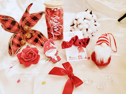 Personalized Christmas gift box for women with gift set, holiday basket, and iced coffee glass tumbler, perfect for holiday gifting.