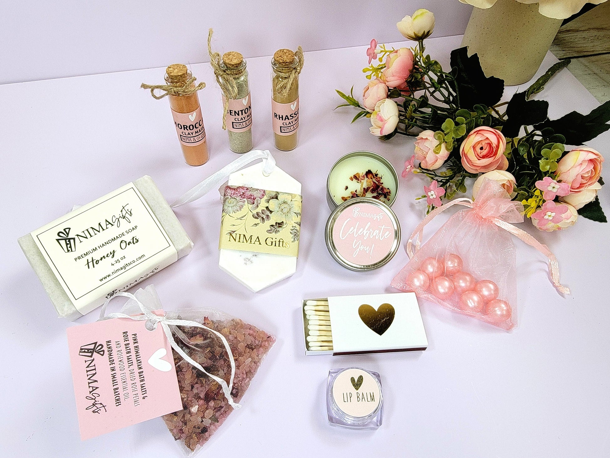 Expecting Mom Gift, Pregnancy Gift Box, Baby Shower Gift, Mom To Be Self Care Gift, Bath Gift Set for New Mom, Gift Basket for Mom - MDGB004