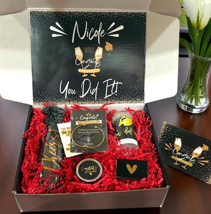 Personalized Graduation Gift Box for Her – College, Master’s & High School Grad Gift | Class of 2026 – GGB08