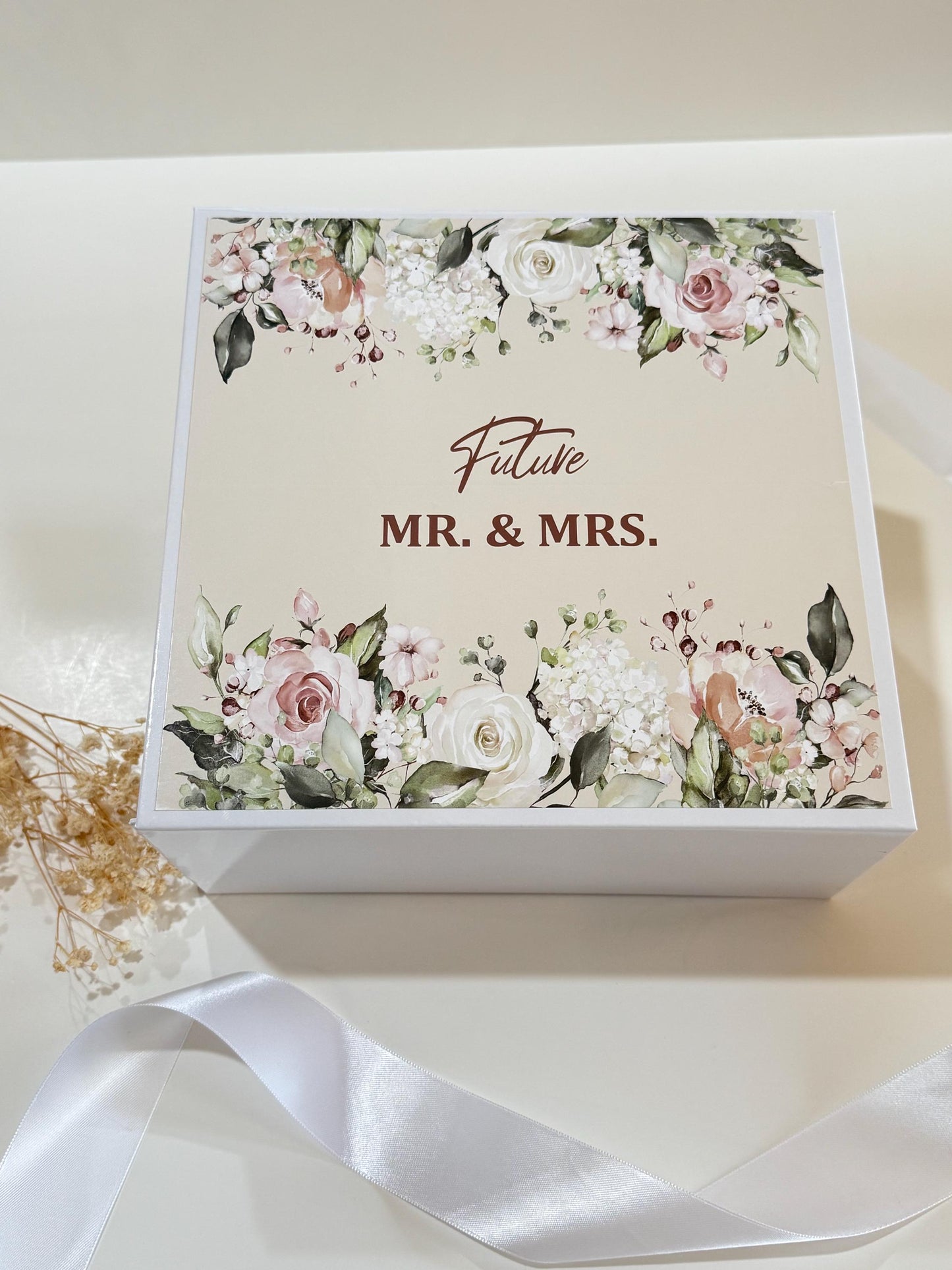 Engagement Gift for Couple, Personalized Engagement Gift Box, Mr and Mrs Gift Set, Custom Gift for Her and Him - EGFC03T