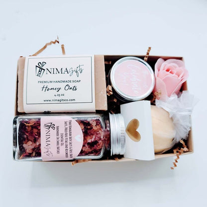 Personalized self-care spa gift box for women with bath essentials, skincare products, and relaxation items in a luxurious gift set.